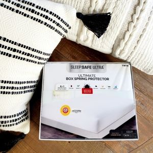 Sleep Safe Ultra Waterproof Twin Box Spring 6 Sided Bed Protector
